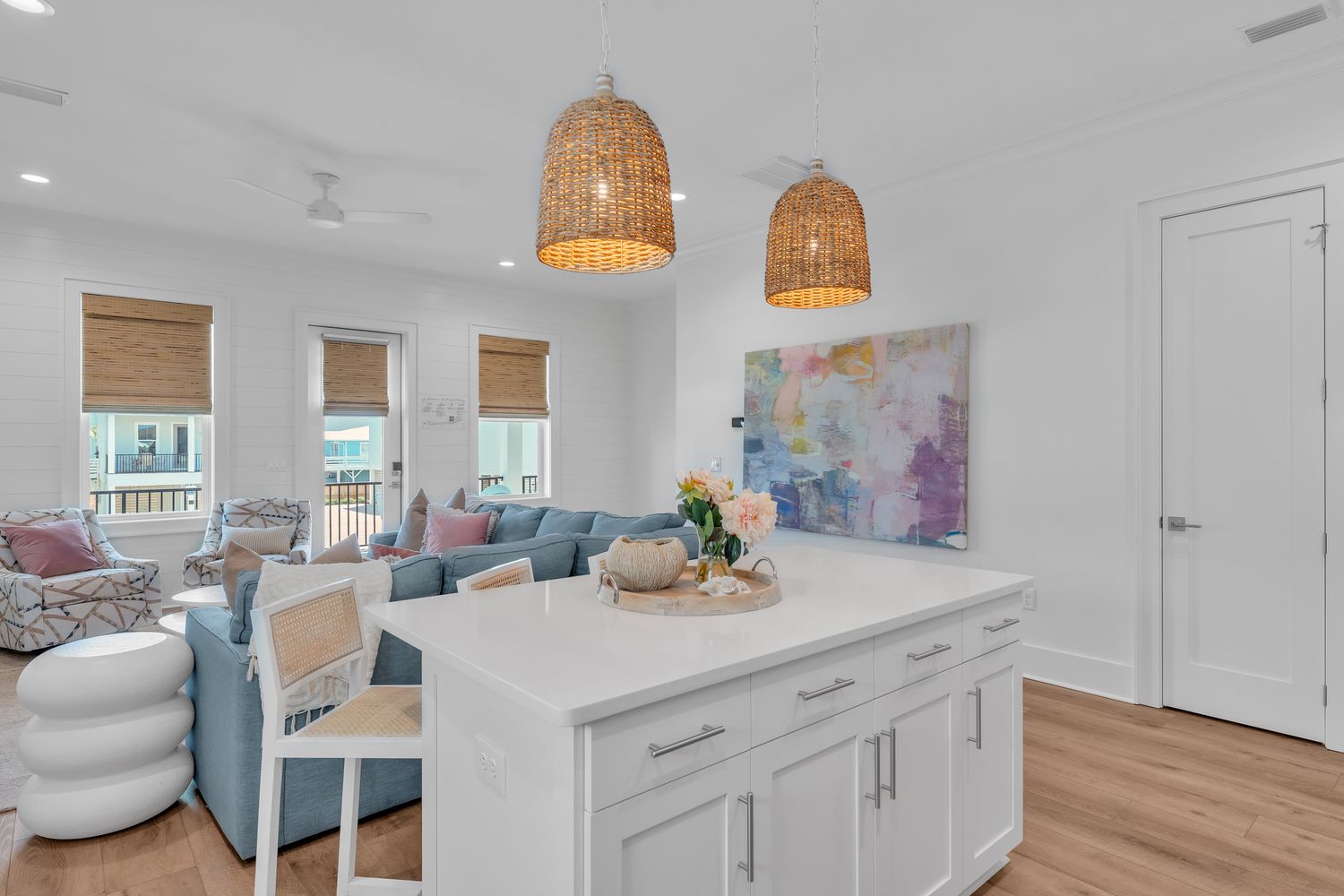 Open kitchen and living, room for twelve